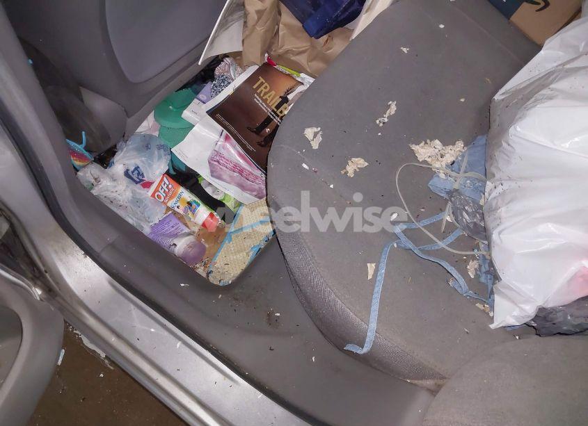 Photo 13 of 2006 Honda Civic LX (VIN 1HGFA16596L084828)