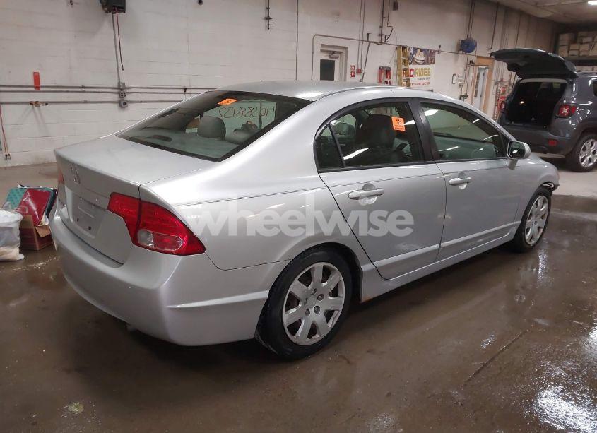 Photo 4 of 2006 Honda Civic LX (VIN 1HGFA16596L084828)