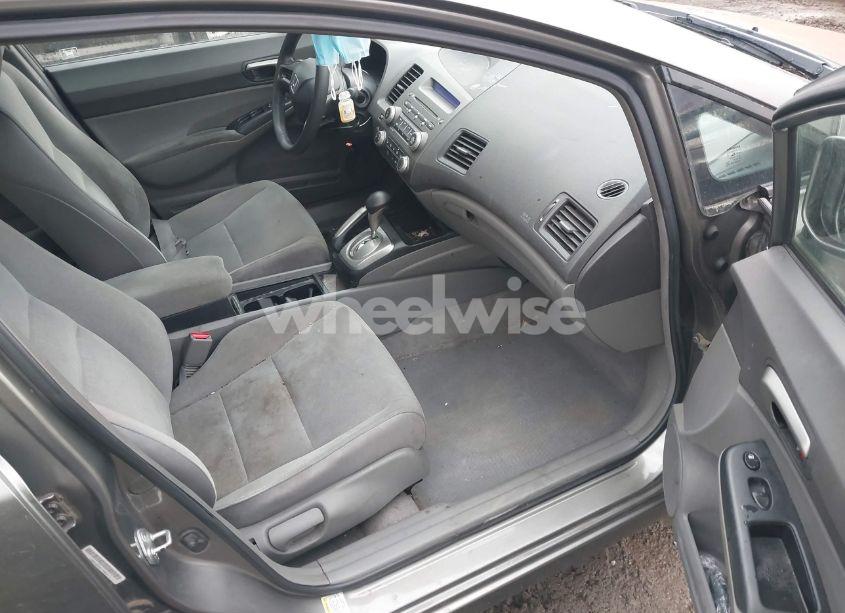 Photo 5 of 2006 Honda Civic LX (VIN 1HGFA16596L133803)