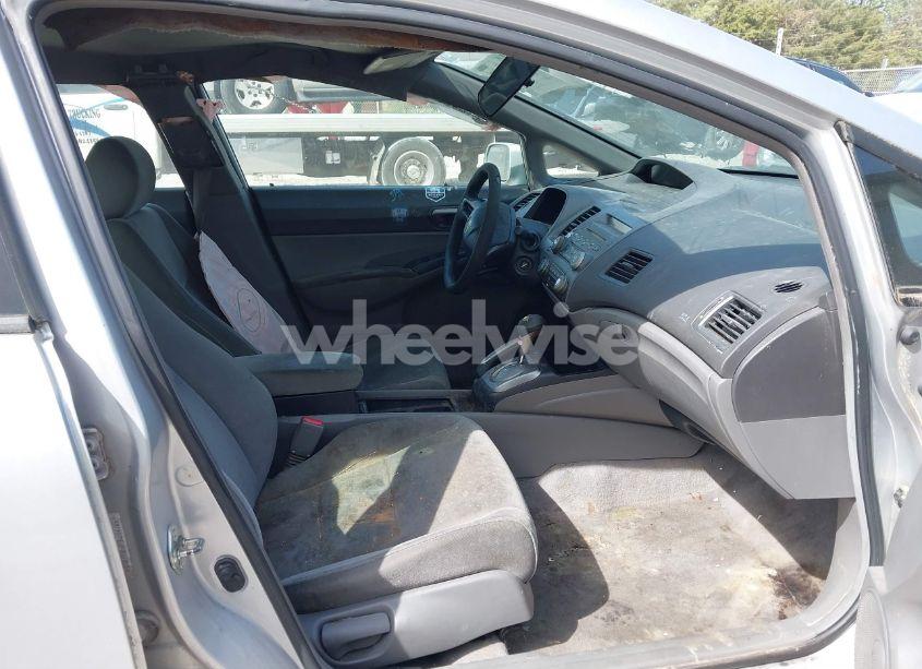 Photo 5 of 2006 Honda Civic LX (VIN 1HGFA16596L143411)