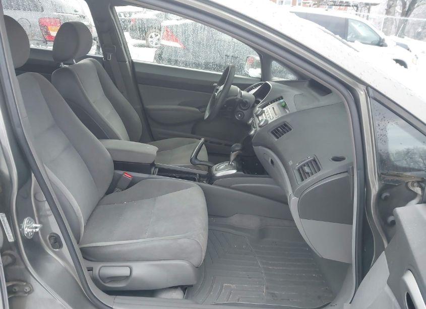 Photo 5 of 2006 Honda Civic LX (VIN 1HGFA16596L153906)