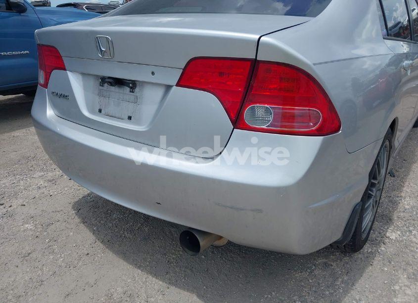 Photo 6 of 2007 Honda Civic LX (VIN 1HGFA16597L042323)