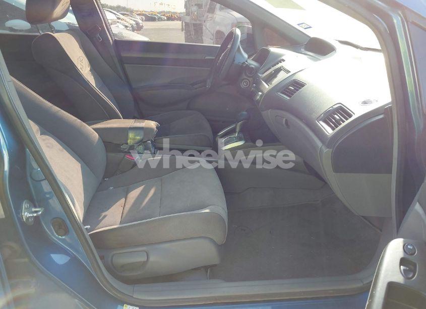 Photo 5 of 2008 Honda Civic LX (VIN 1HGFA16598L051931)