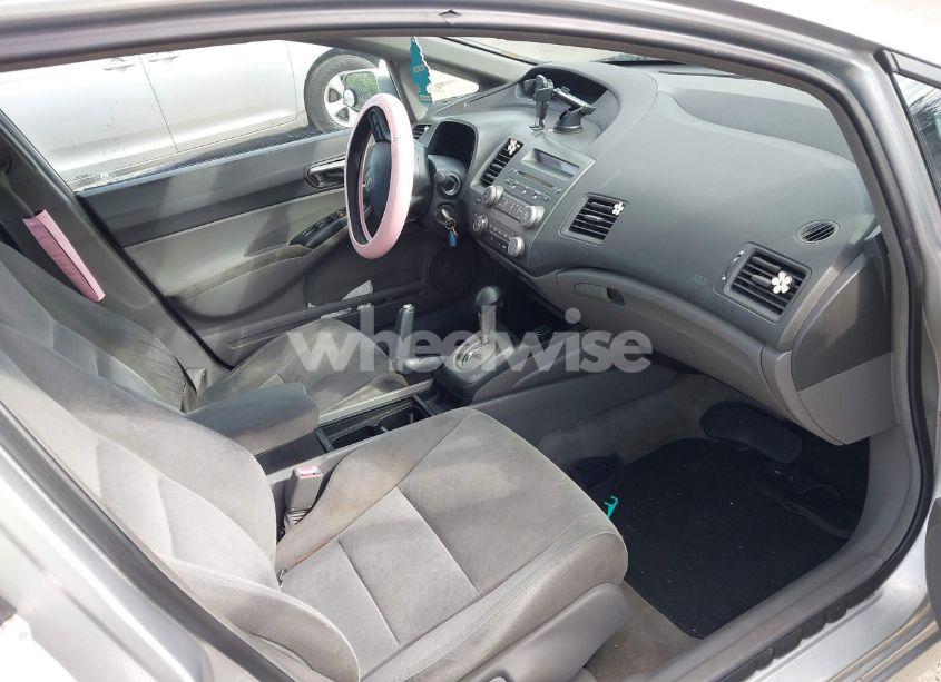 Photo 5 of 2006 Honda Civic LX (VIN 1HGFA165X6L017638)