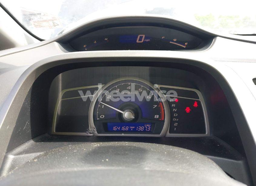 Photo 7 of 2006 Honda Civic LX (VIN 1HGFA165X6L135110)