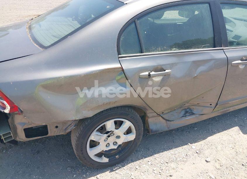 Photo 12 of 2006 Honda Civic LX (VIN 1HGFA165X6L151906)