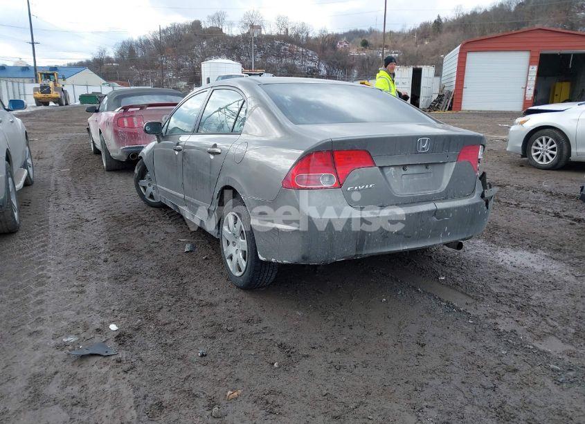 Photo 3 of 2007 Honda Civic LX (VIN 1HGFA165X7L002672)