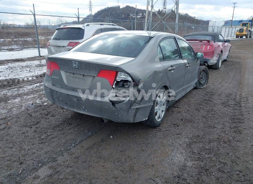 Photo 4 of 2007 Honda Civic LX (VIN 1HGFA165X7L002672)