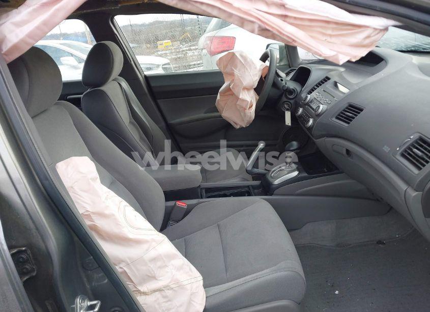 Photo 5 of 2007 Honda Civic LX (VIN 1HGFA165X7L002672)