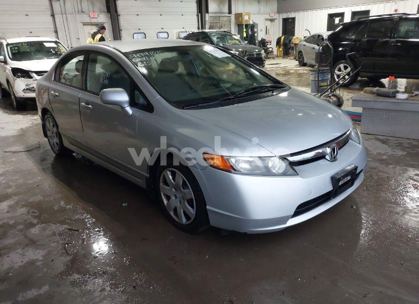 2007 Honda Civic LX (VIN 1HGFA165X7L007001) main photo