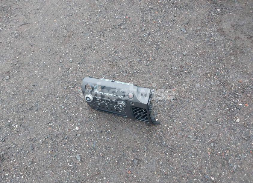 Photo 12 of 2007 Honda Civic LX (VIN 1HGFA165X7L037177)