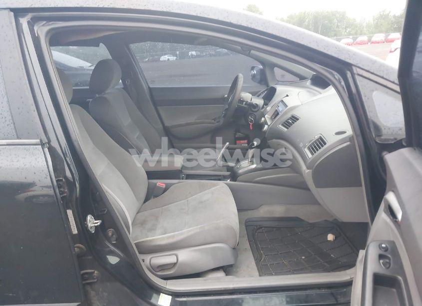 Photo 5 of 2007 Honda Civic LX (VIN 1HGFA165X7L037177)