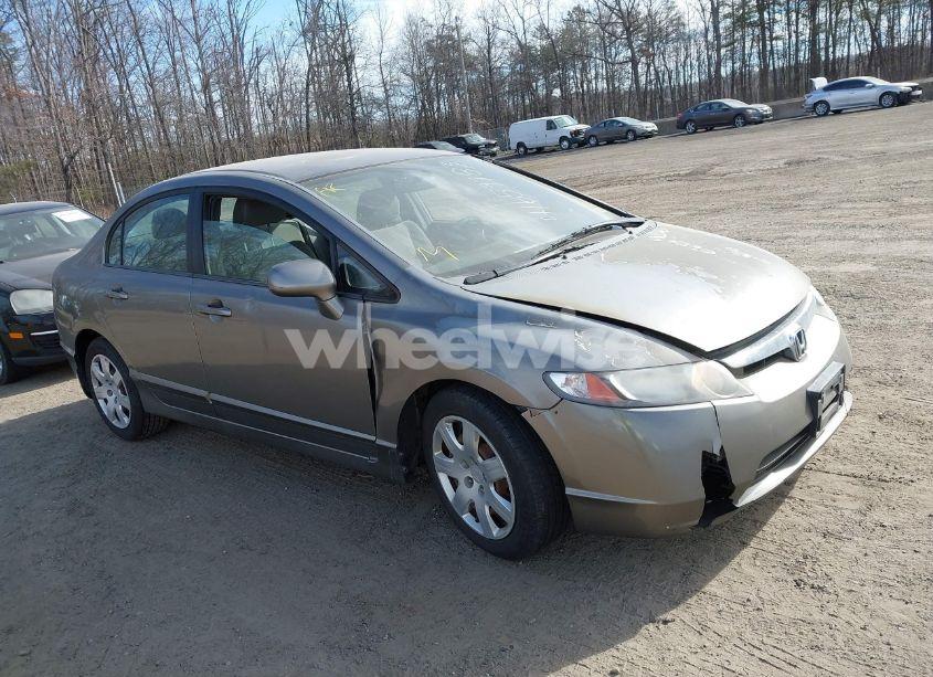 2007 Honda Civic LX (VIN 1HGFA165X7L073547) main photo