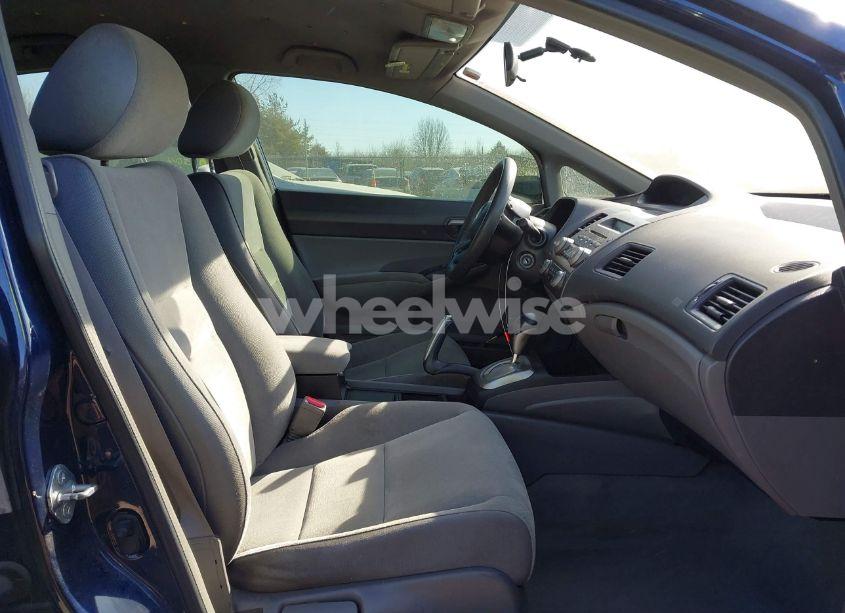 Photo 5 of 2008 Honda Civic LX (VIN 1HGFA165X8L050657)