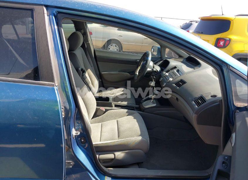 Photo 5 of 2008 Honda Civic LX (VIN 1HGFA165X8L107052)