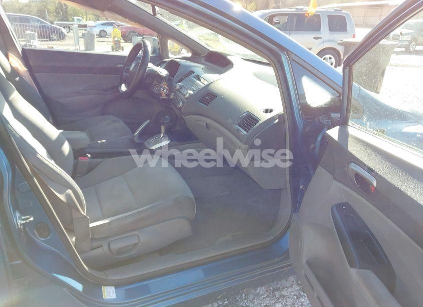 Photo 5 of 2008 Honda Civic LX (VIN 1HGFA165X8L107231)