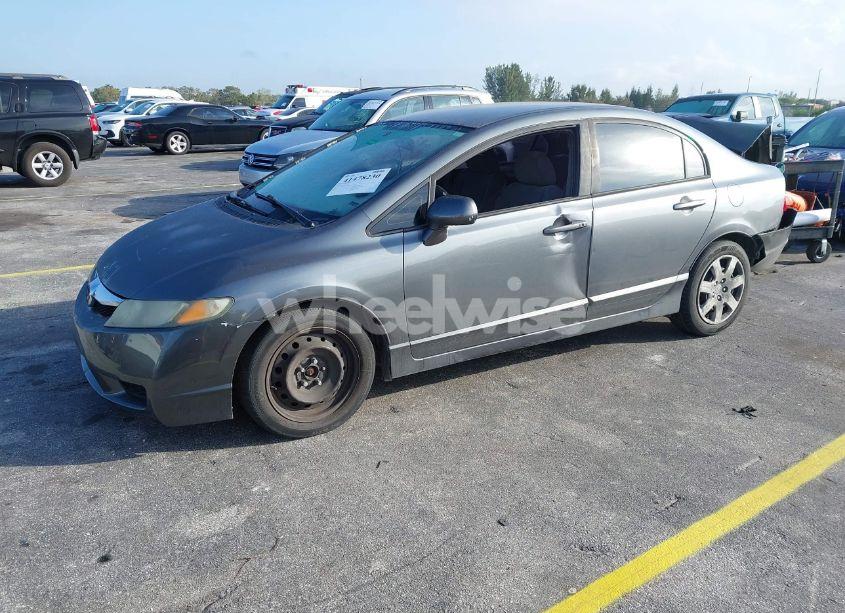 Photo 2 of 2009 Honda Civic LX (VIN 1HGFA165X9L016672)