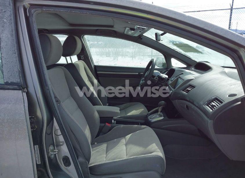 Photo 5 of 2006 Honda Civic EX (VIN 1HGFA16806L035110)