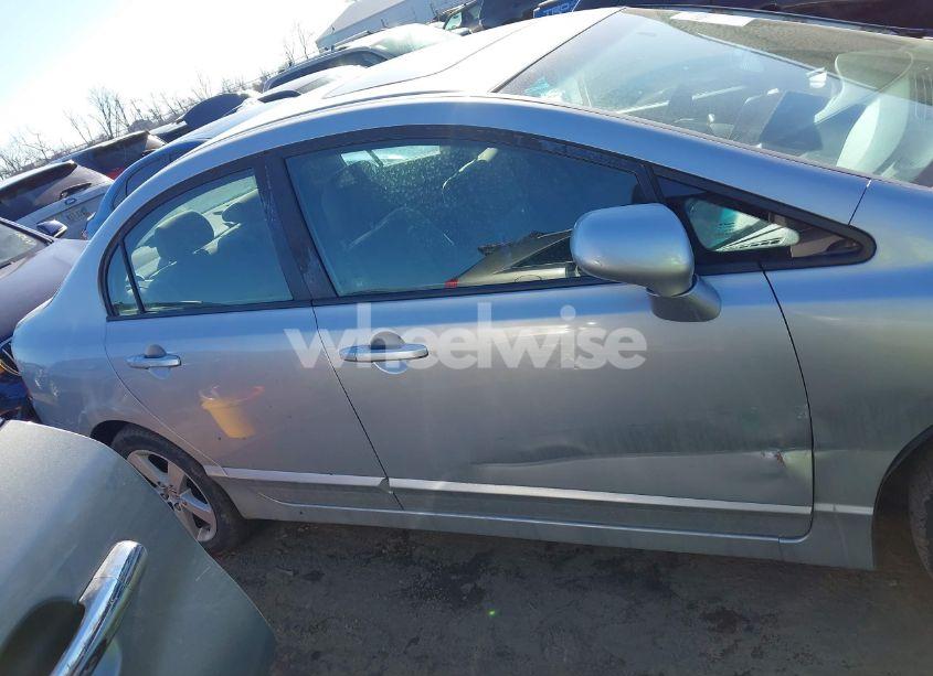 Photo 13 of 2008 Honda Civic EX (VIN 1HGFA16868L052870)