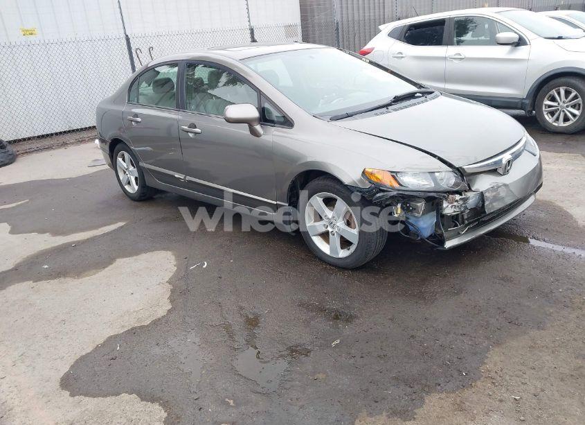 2007 Honda Civic EX (VIN 1HGFA168X7L026934) main photo