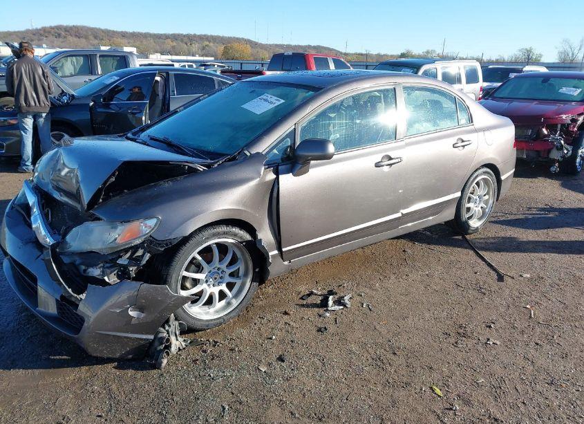 Photo 2 of 2009 Honda Civic EX (VIN 1HGFA168X9L017198)
