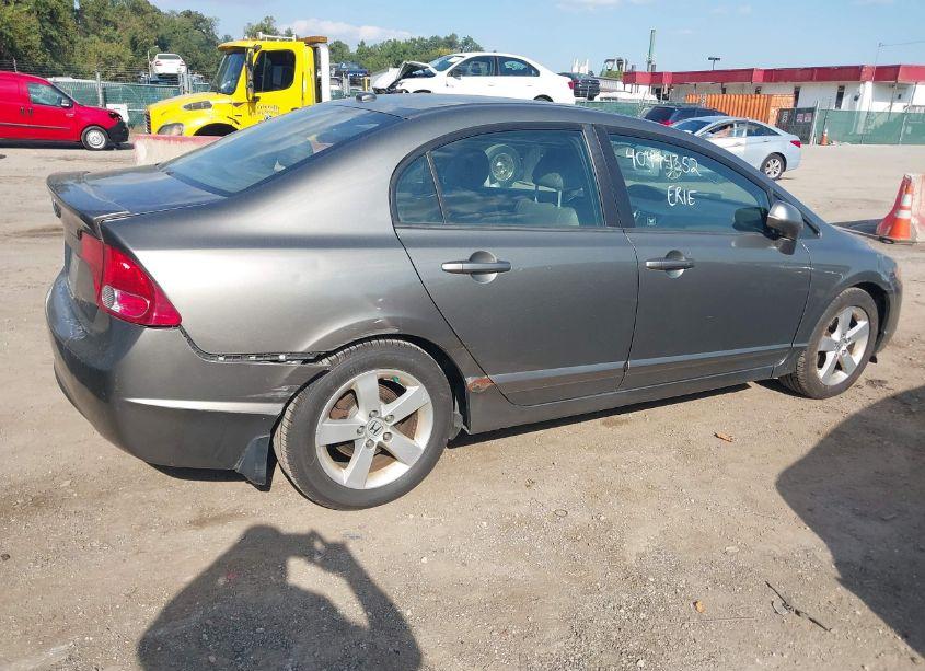 Photo 4 of 2008 Honda Civic EX-L (VIN 1HGFA16998L106686)
