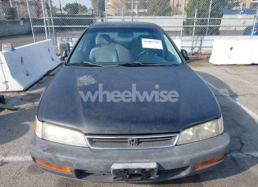 Photo 12 of 1997 Honda Accord DX (VIN 1HGTB5622VA476216)