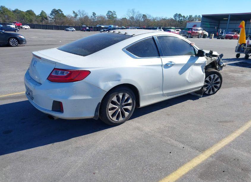 Photo 4 of 2015 Honda Accord (VIN 1HGTT1B33FA012651)