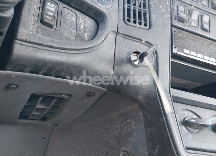 Photo 10 of 2015 International Prostar N/A (VIN 1HSDJAPR2FH660163)