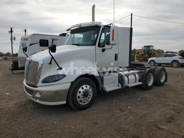 Photo 8 of 2015 INTERNATIONAL PROSTAR SEMI TRUCK N/A (VIN 1HSDJAPR4FH531275)