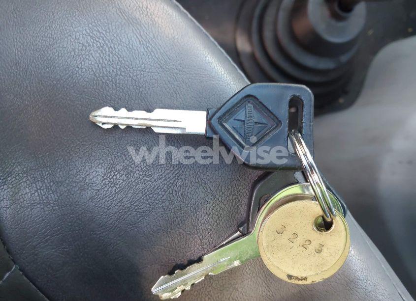 Photo 10 of 2007 International 8000 8600 (VIN 1HSHWAHN67J559619)