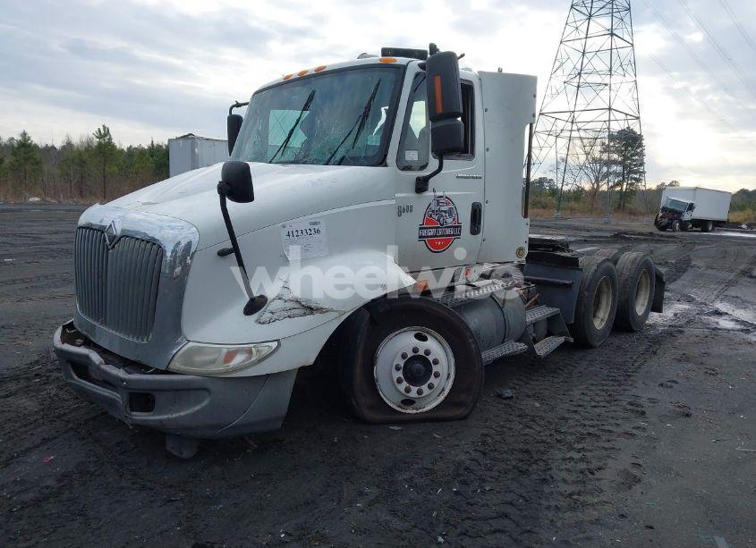 Photo 2 of 2007 International 8600 8600 (VIN 1HSHXAHR07J439623)