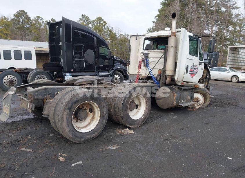 Photo 4 of 2007 International 8600 8600 (VIN 1HSHXAHR07J439623)