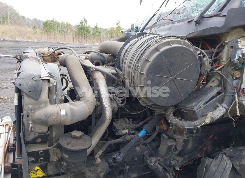 Photo 9 of 2007 International 8600 8600 (VIN 1HSHXAHR07J439623)