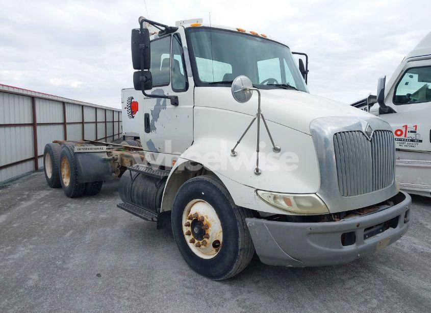 2005 International 8000 8600 (VIN 1HSHXAHR45J166635) main photo