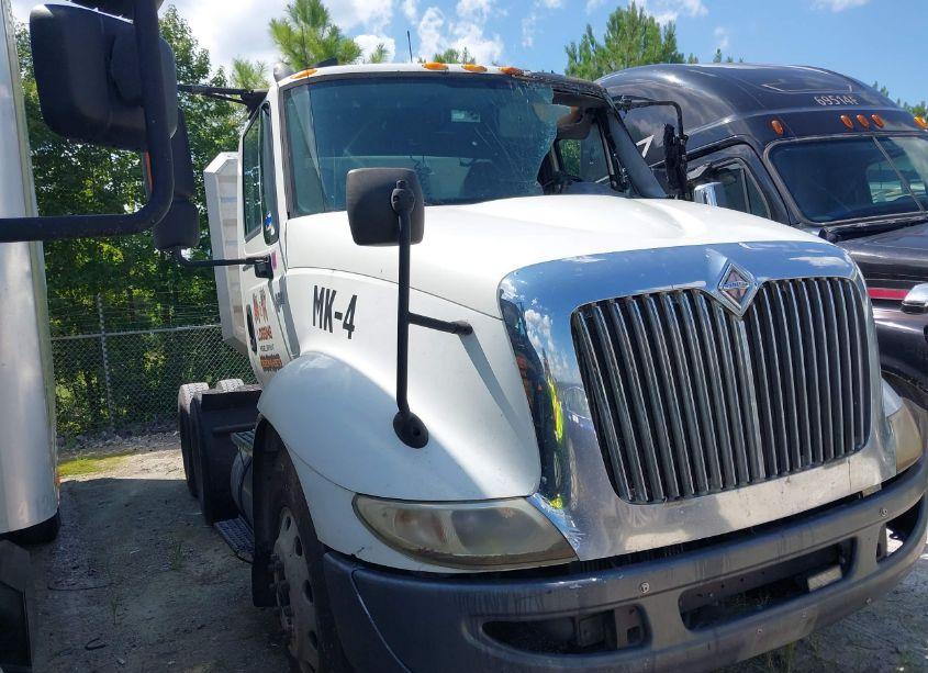 2006 International 8600 8600 (VIN 1HSHXSBR26J258505) main photo