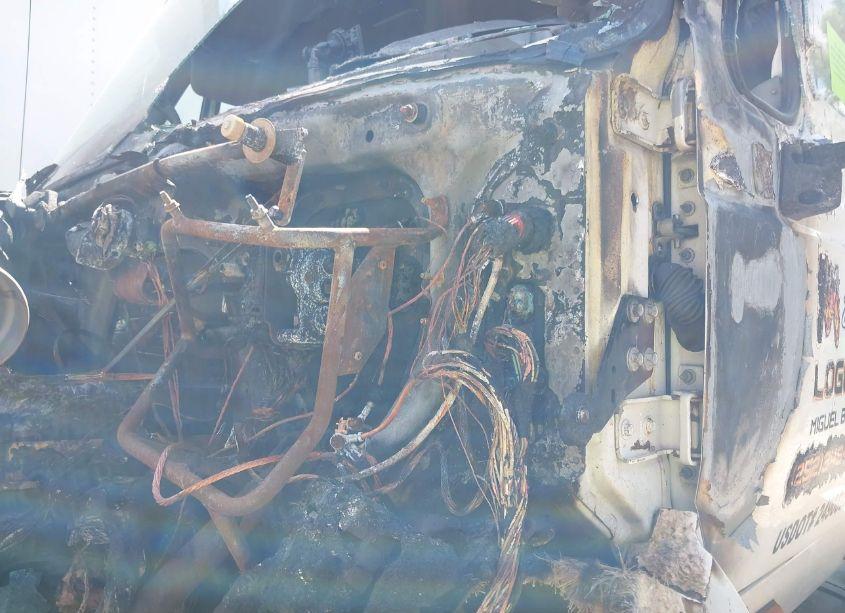 Photo 13 of 2006 International 8600 8600 (VIN 1HSHXSBR26J258505)