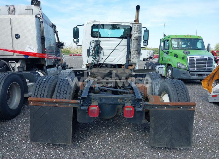 Photo 15 of 2012 International 8000 8600 (VIN 1HSHXSHR6CJ545574)