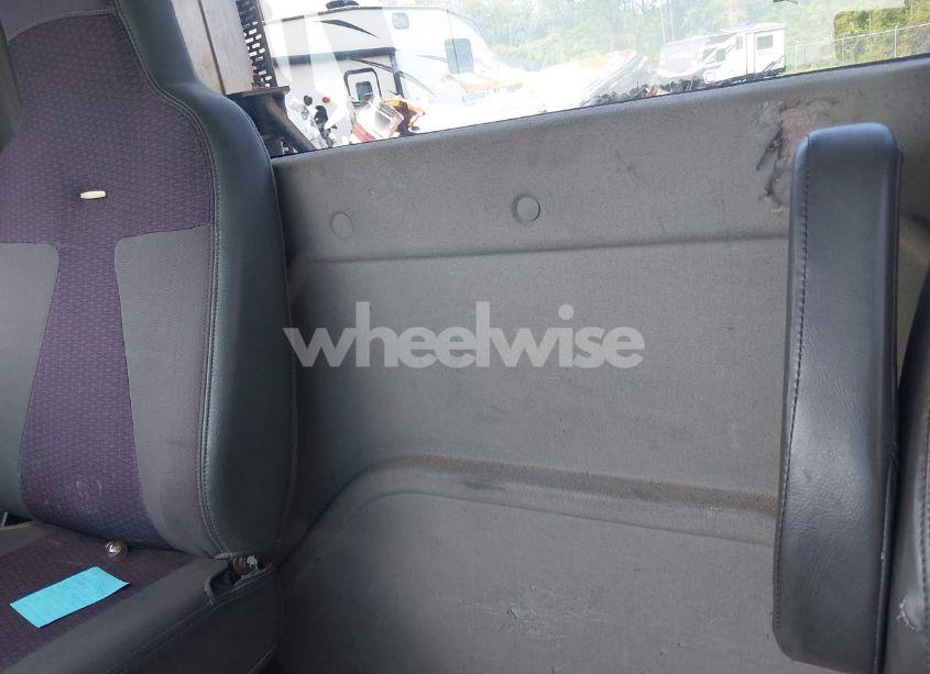 Photo 7 of 2012 International 8000 8600 (VIN 1HSHXSHR6CJ545574)