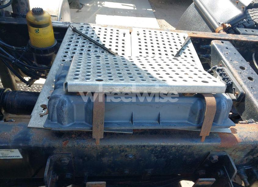 Photo 12 of 2013 International 8000 8600 (VIN 1HSHXSJR1DJ144767)