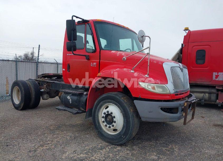 2005 International 4000 4400 (VIN 1HSMTAAN95H124390) main photo