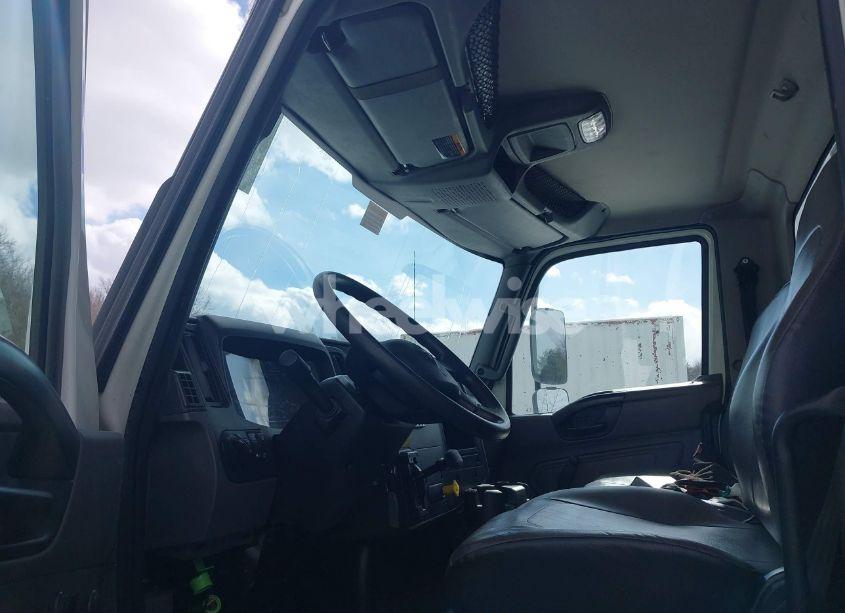 Photo 7 of 2022 International Mv N/A (VIN 1HTEUMML9NH401466)