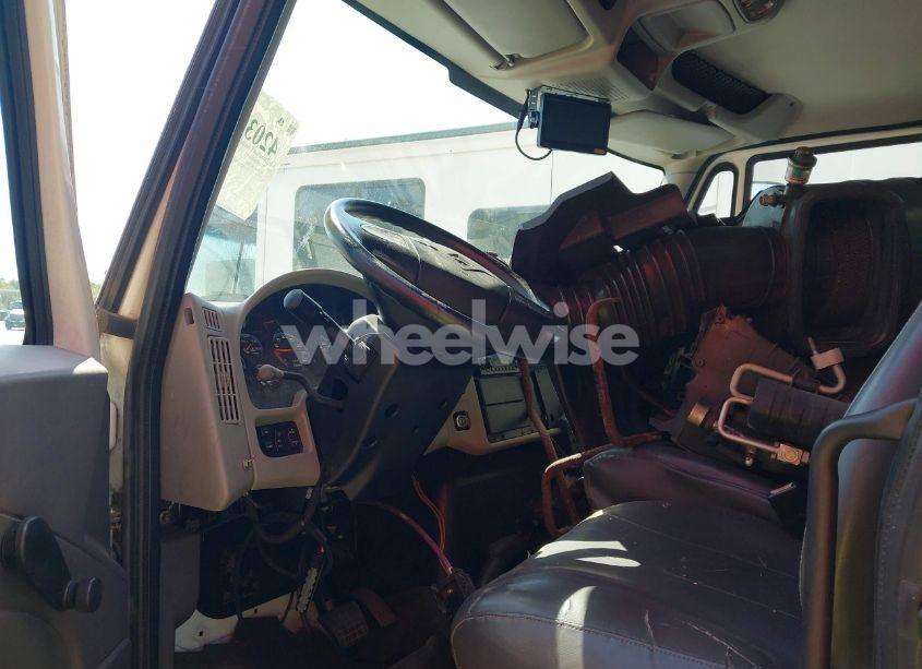 Photo 6 of 2011 International 4000 4300 (VIN 1HTJTSKM3BH330052)