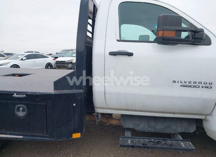 Photo 13 of 2020 Chevrolet Silverado 6500HD 1WT (VIN 1HTKHPVK4LH610321)