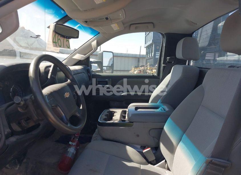 Photo 7 of 2020 Chevrolet Silverado 6500HD 1WT (VIN 1HTKHPVK4LH610321)