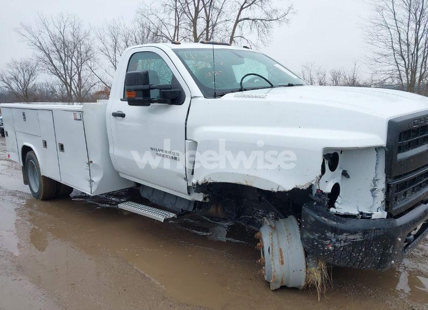 Photo 13 of 2022 Chevrolet Silverado 4500HD 1WT (VIN 1HTKHPVKXNH555375)