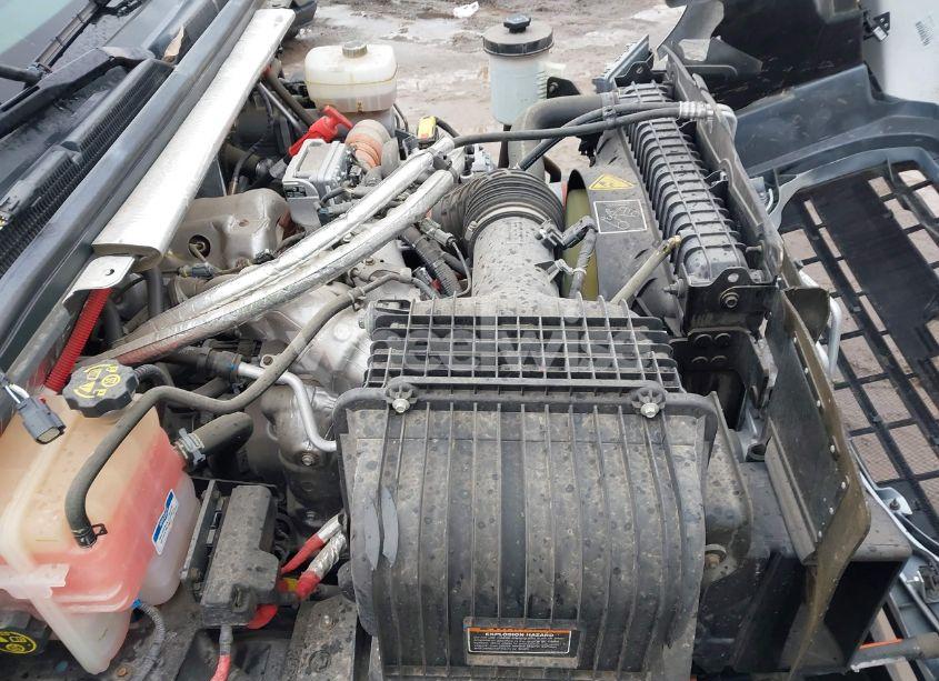Photo 9 of 2022 Chevrolet Silverado 4500HD 1WT (VIN 1HTKHPVKXNH555375)
