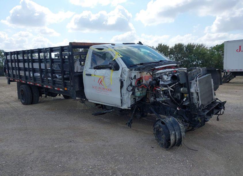 2022 Chevrolet Silverado 4500HD 1WT (VIN 1HTKHPVM7NH321910) main photo