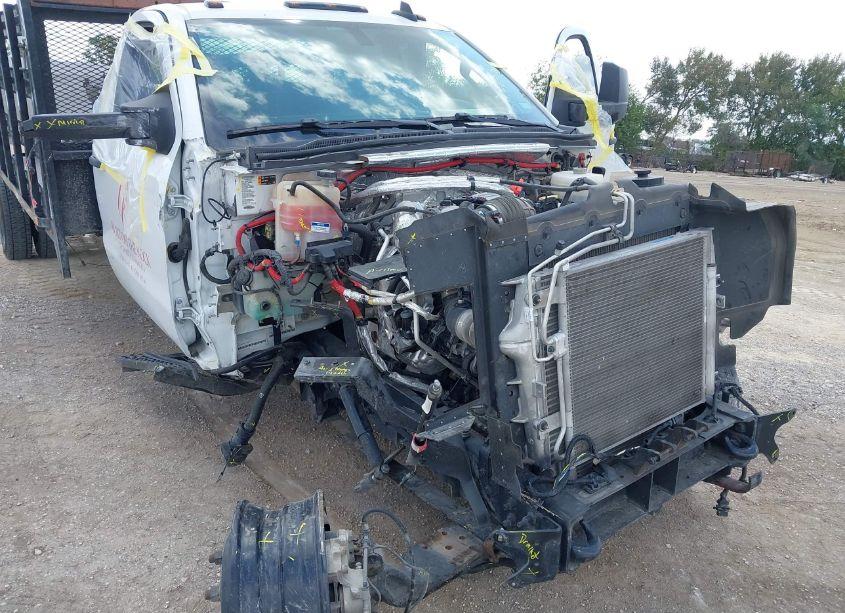 Photo 11 of 2022 Chevrolet Silverado 4500HD 1WT (VIN 1HTKHPVM7NH321910)