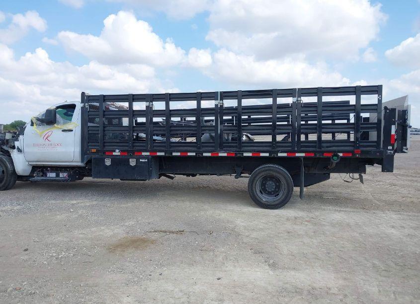 Photo 16 of 2022 Chevrolet Silverado 4500HD 1WT (VIN 1HTKHPVM7NH321910)